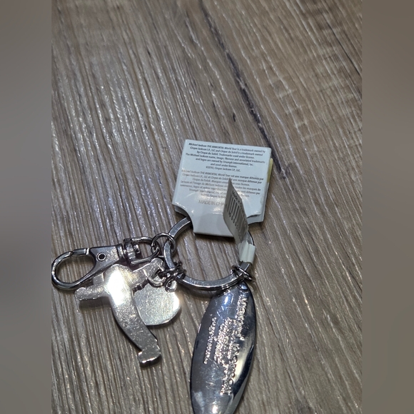 Michael Jackson Immortal World Tour by Cirque Du Soleil Keychain - Picture 2 of 3